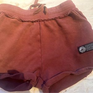 Alphalete Very Terry shorts bloodstone